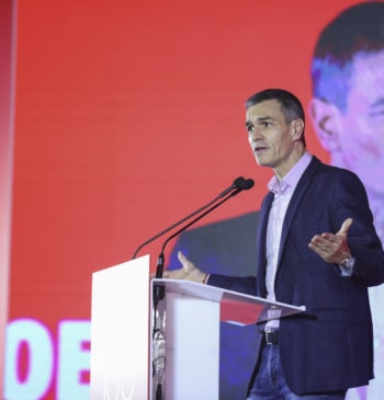 El fantasma de Pablo Iglesias, el fantasma de Pedro Sánchez