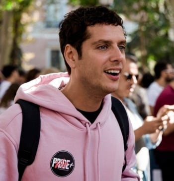 Eduardo Casanova anuncia que tiene VIH y un documental sobre su vida [...]