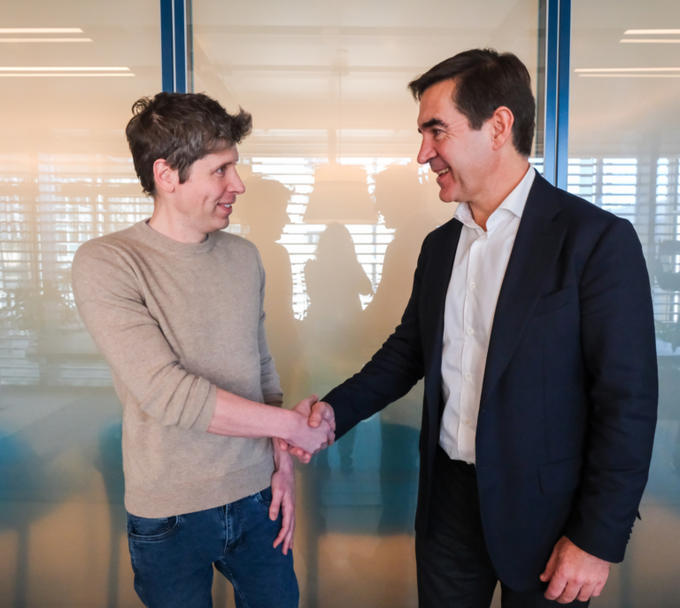 BBVA y OpenAI sellan una alianza estratégica para redefinir la banca con inteligencia artificial