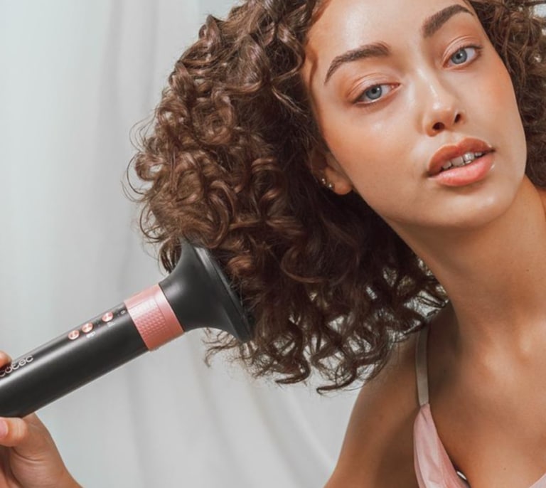 El moldeador multifunción más viral de TikTok está a su precio mínimo histórico en PcComponentes