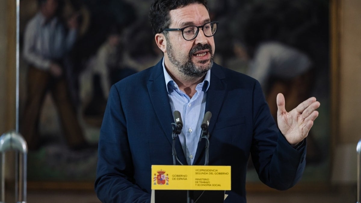 Trabajo pacta con CCOO y UGT ampliar los permisos laborales sin el apoyo de la CEOE