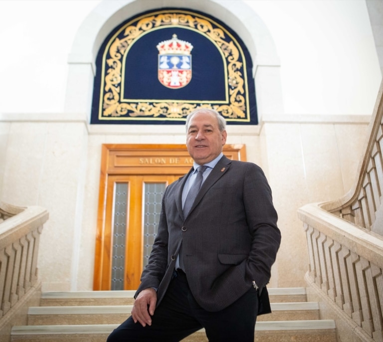 Varias mujeres del PSOE señalan por presunto acoso sexual al presidente de la Diputación de Lugo