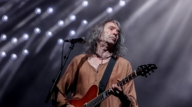 Robe Iniesta, rey del rock extremeño,  muere a los 63 años