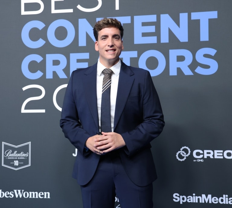 Quién es Xuso Jones, el nuevo rostro de las Campanadas 2026 en Telecinco y Cuatro