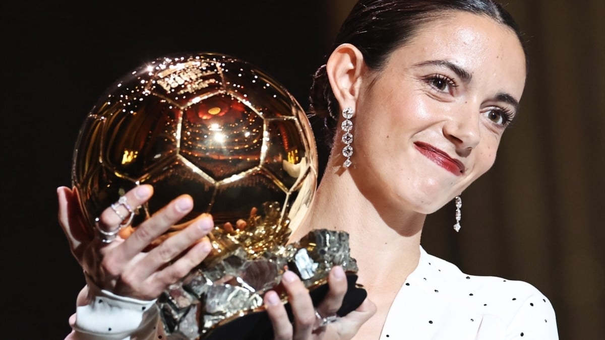 Imagen de Aitana Bonmatí con su 3º balón de oro