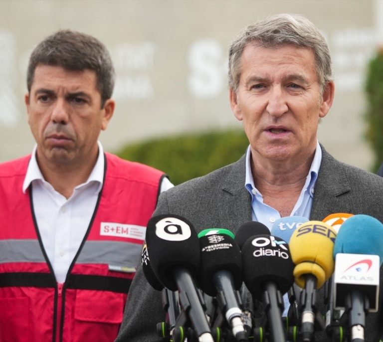 Feijóo remite a la jueza sus mensajes con Mazón el día de la DANA: "Lleva la iniciativa de comunicación. Es la clave"