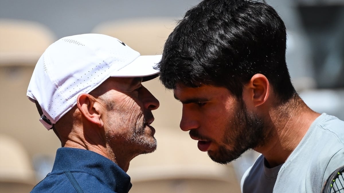 Samuel López y Carlos Alcaraz en Roland Garros 2025