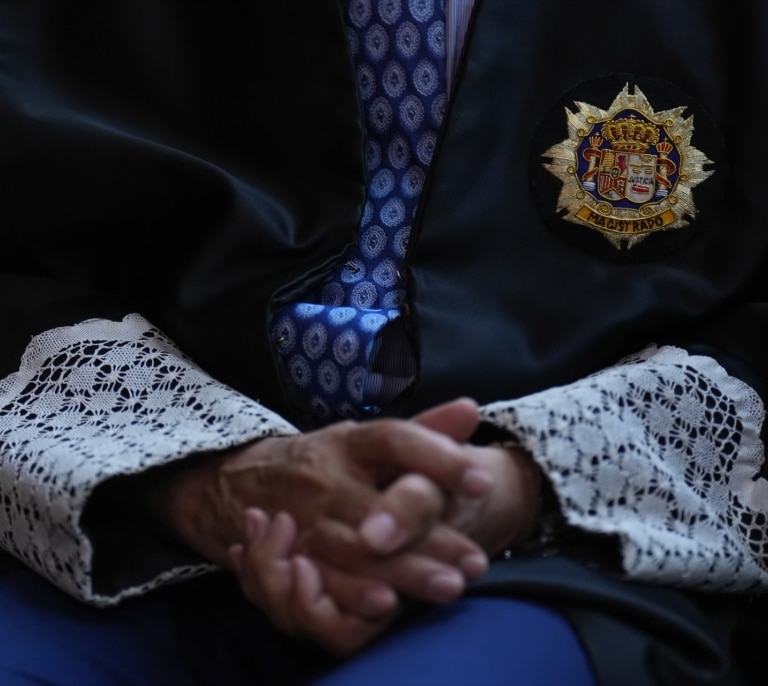 Un juzgado reconoce el derecho de una funcionaria interina a elevar su salario por realizar funciones de categoría superior