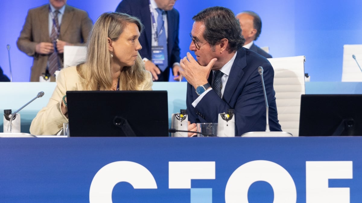 CEOE y Cepyme proponen una subida del Salario Mínimo Interprofesional del 1,5% para 2026