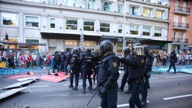 La jueza inadmite la denuncia contra el delegado del Gobierno por el operativo policial de La Vuelta en Madrid