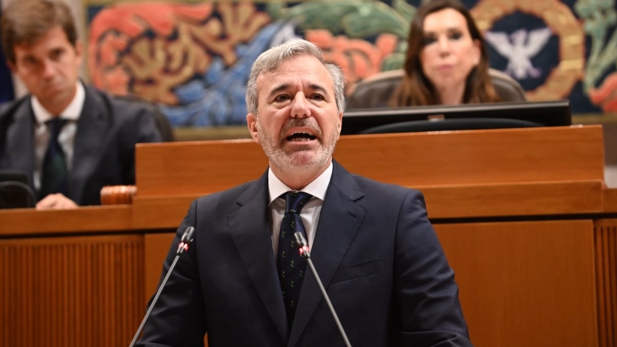 El presidente de Aragón, Jorge Azcón, en un pleno en las Cortes autonómicas