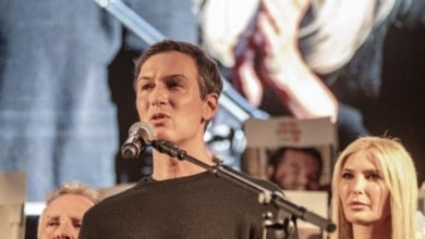 Quién es Jared Kushner, el yernísimo de Trump en quien confía para las misiones de paz