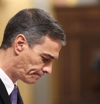 Las últimas encuestas de 2025 dejan a Sánchez y a sus socios [...]