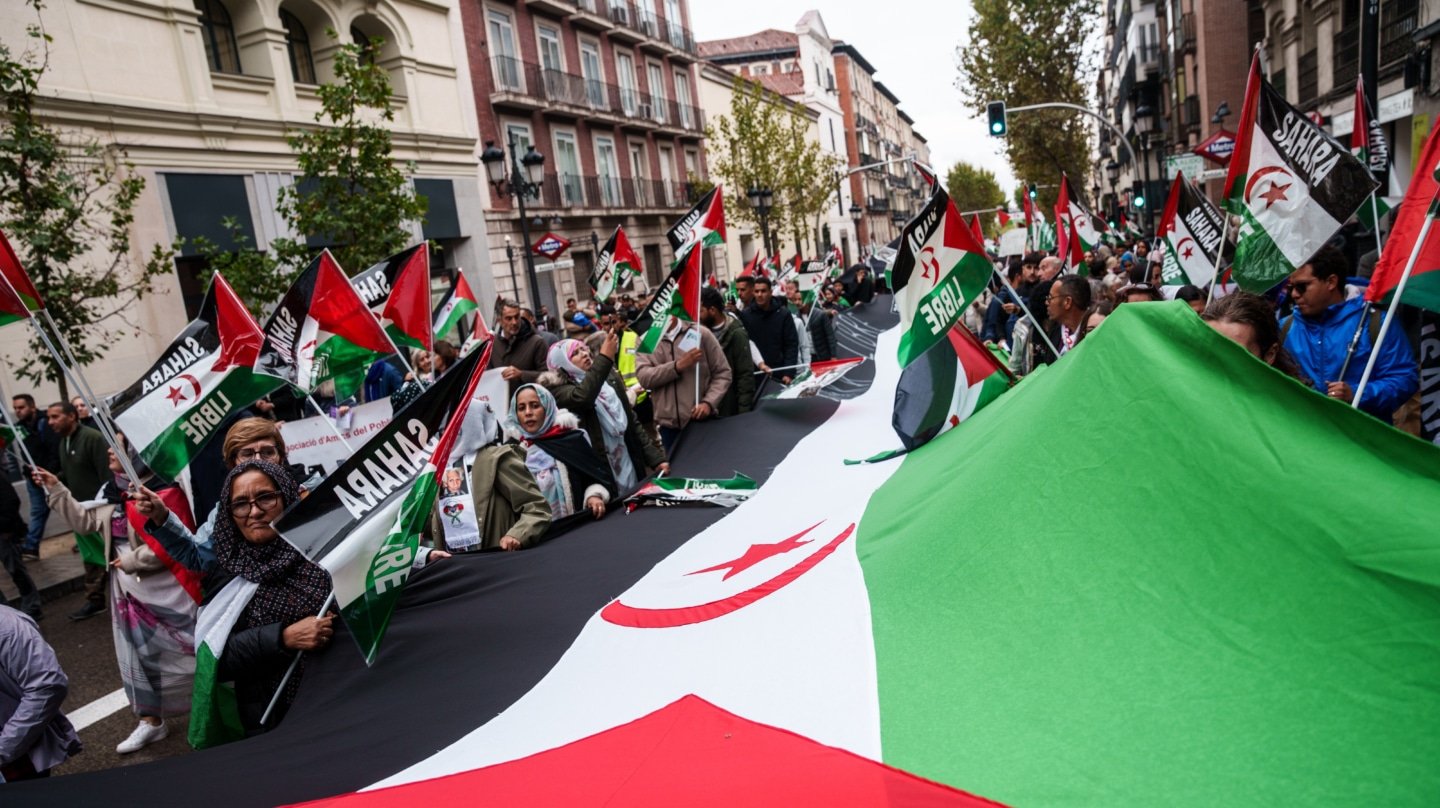 El año en el que los saharauis cumplieron medio siglo de exilio... y España reforzó su alianza con su verdugo, Marruecos