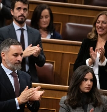 Vox se borra de los actos del día de la Constitución para [...]