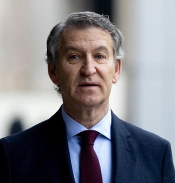 Feijóo, tras decir Sánchez que Ábalos era "un desconocido": "Es como si [...]