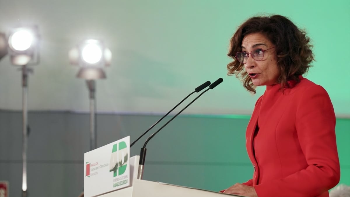 Montero reconoce tiempos "excesivamente largos" en el PSOE ante las denuncias de acoso sexual