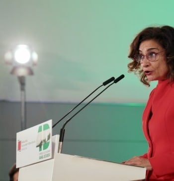 Montero reconoce tiempos "excesivamente largos" en el PSOE ante las denuncias de [...]