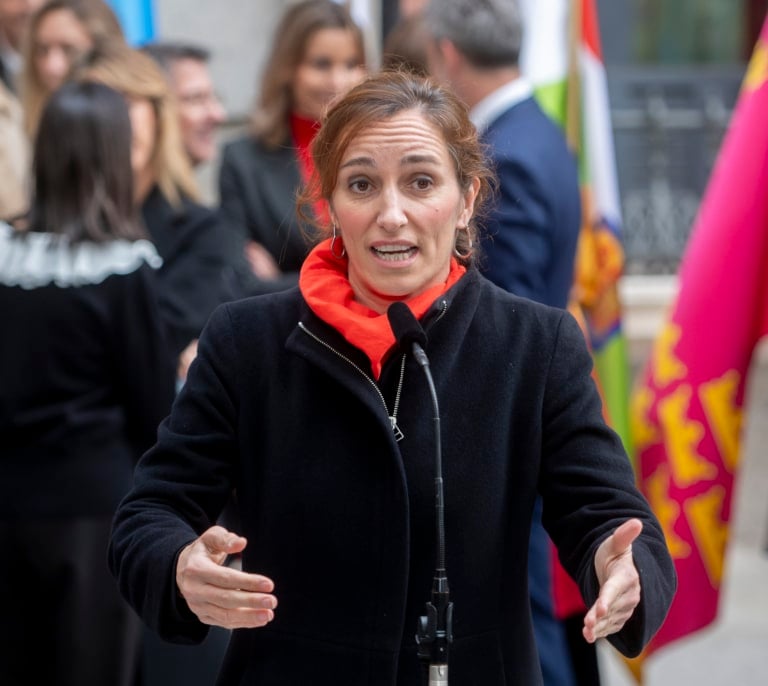Mónica García anuncia una ley que derogará la norma que permite la gestión privada de la sanidad