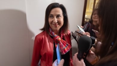 Margarita Robles le pide a Yolanda Díaz que deje las "lamentaciones" y que se centre "en trabajar mucho en su ministerio"