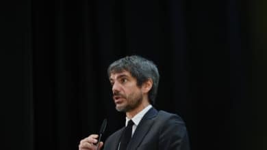 Urtasun urge a una remodelación "en profundidad" del Gobierno para salvar la legislatura