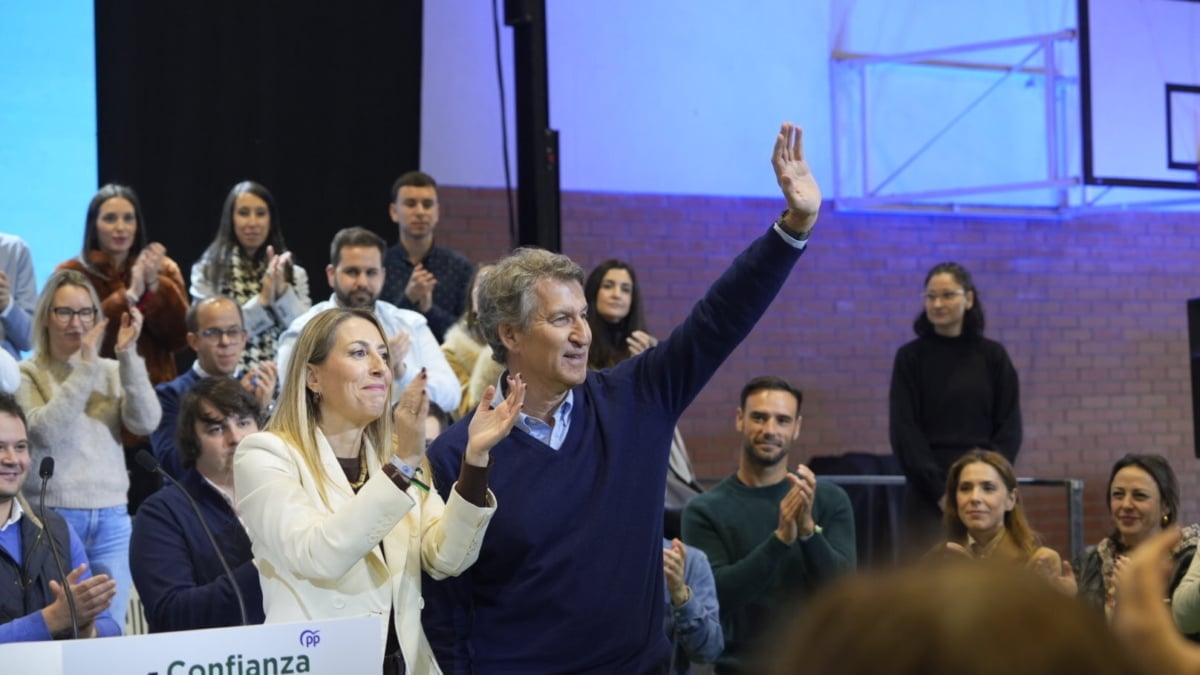 Guardiola llega al cierre de campaña en Extremadura a dos escaños de la mayoría absoluta