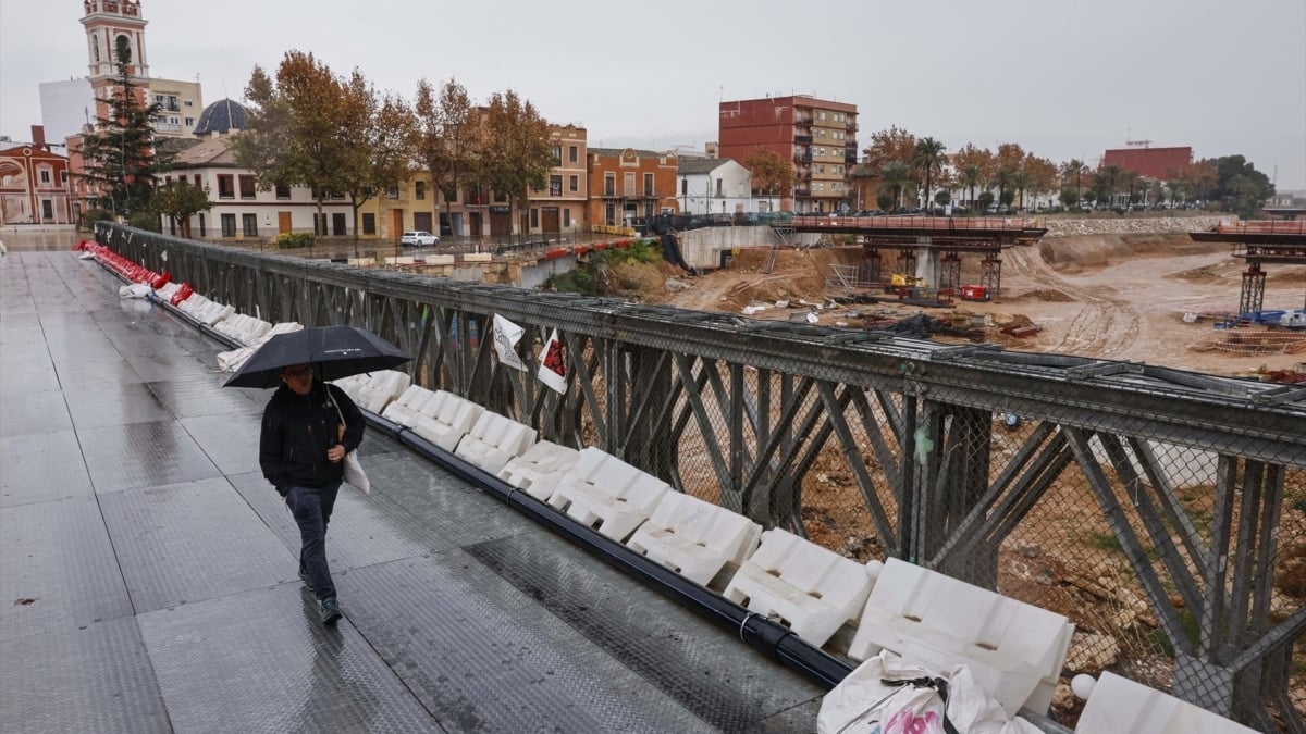 La Aemet alerta de la peor fase del temporal en Valencia esta tarde y madrugada, con aviso rojo en el litoral