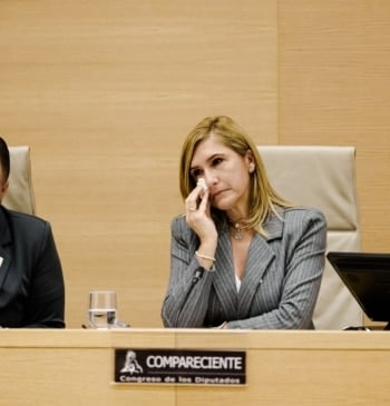 Rufián hace llorar a Pradas en la comisión de la DANA