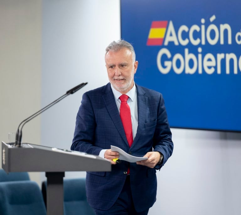 El Gobierno ve a Feijóo como Abascal y le reprocha que no ofrezca más que "catastrofismo" y "destrucción"