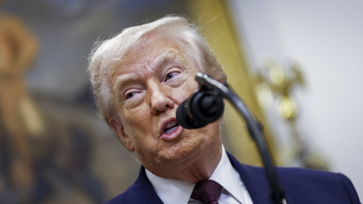 Trump ordena construir dos buques de guerra "cien veces más poderosos" que llevarán su nombre