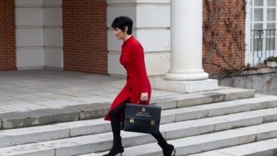 El Gobierno renuncia a subir las cuotas de los autónomos y las prorroga en 2026