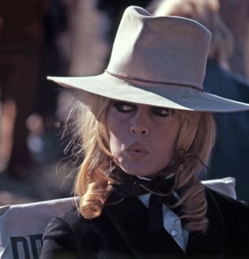Brigitte Bardot en un rodaje con Sean Connery en Almería