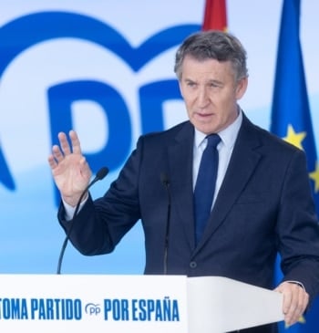 La juez de la DANA pide a Feijóo sus mensajes con Mazón [...]