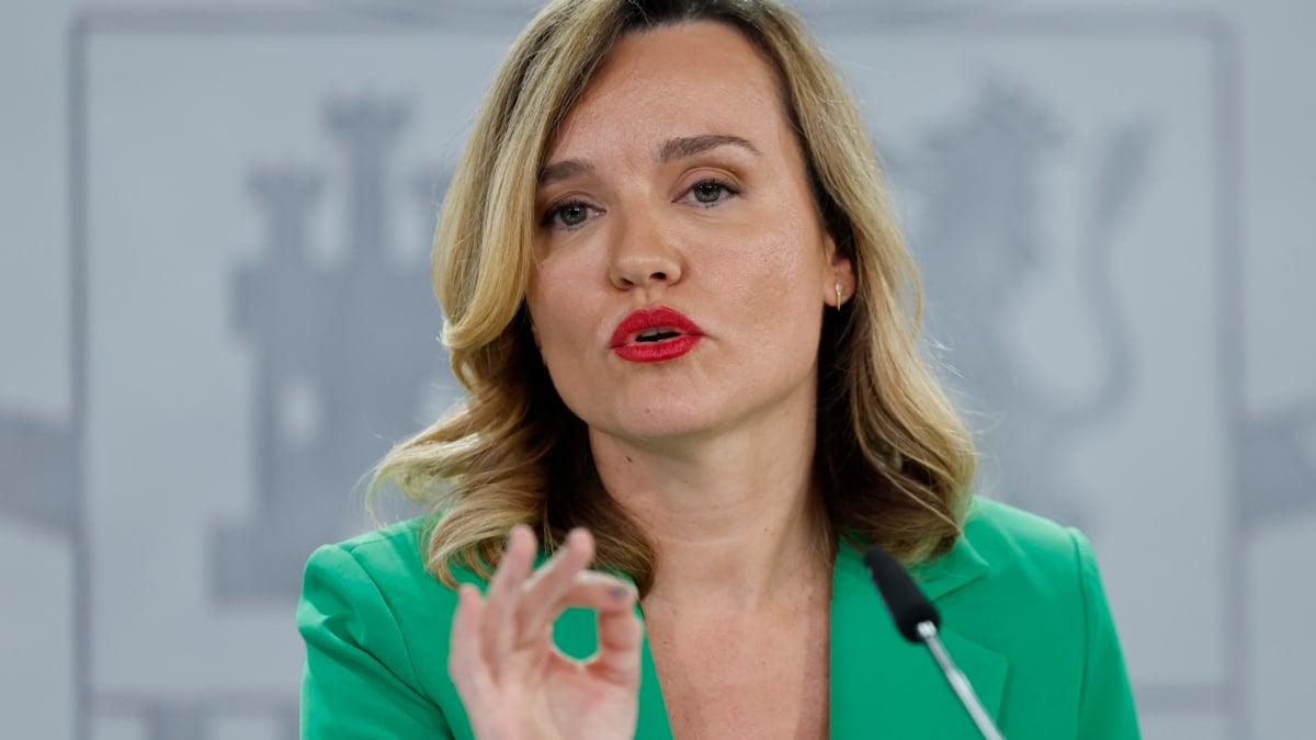 MADRID, 16/12/2025.-La portavoz del Gobierno y ministra de Educación, Formación Profesional y Deportes, Pilar Alegría, durante la rueda de prensa posterior al Consejo de Gobierno este martes en el complejo del Palacio de la Moncloa. EFE/ Mariscal