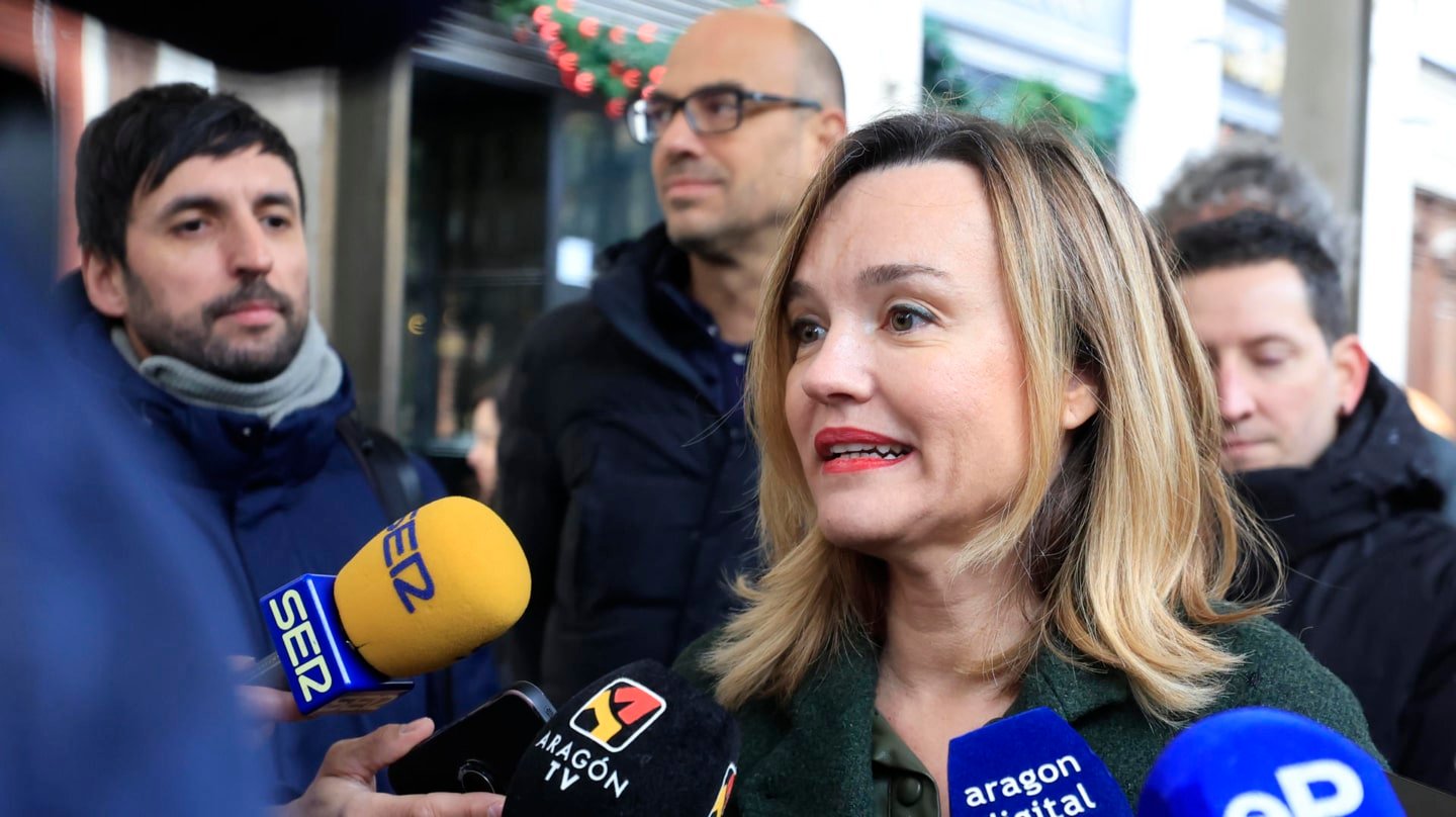El PSOE tiende la mano a la alcaldesa de Zaragoza tras el portazo de Vox a los presupuestos