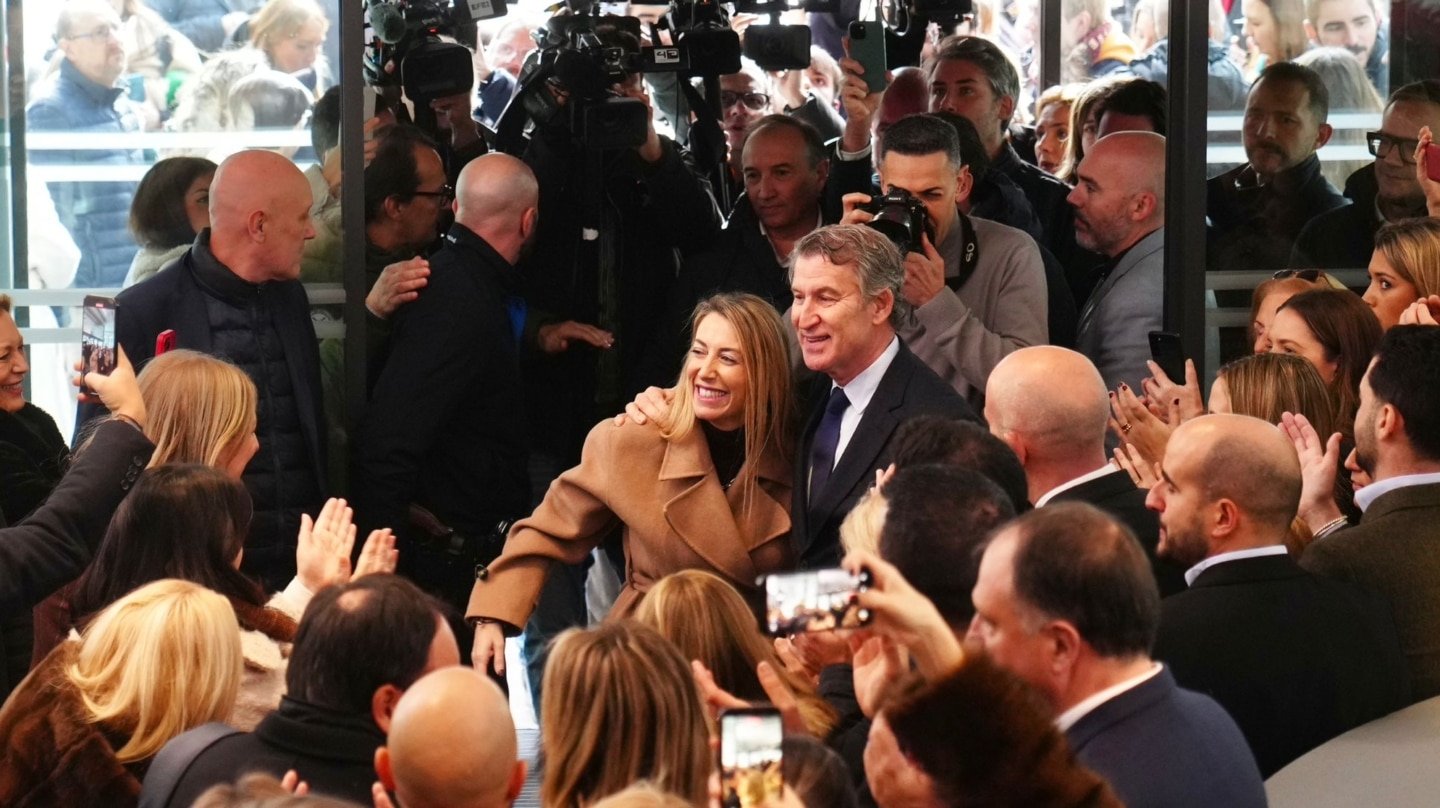 Feijóo no dará la cabeza de Guardiola a Abascal y aspira a un gobierno en solitario en Extremadura