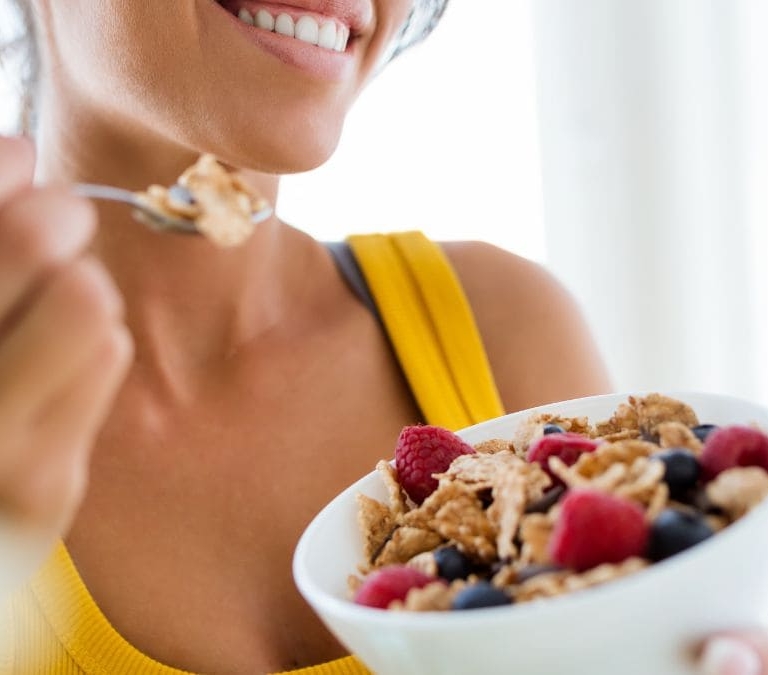 ¿Qué es la fibremaxxing y cómo afecta a la dieta?