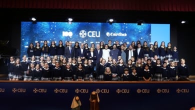 Los Hermanos Martínez interpretan el villancico solidario del CEU