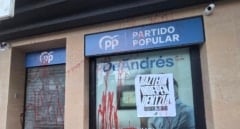 El PP acusa a las juventudes de Sortu de atacar su sede en Bilbao: "Ni nos callaron antes ni lo harán ahora"