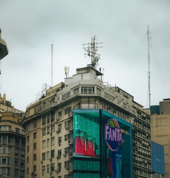 Cómo la publicidad está salvando edificios históricos