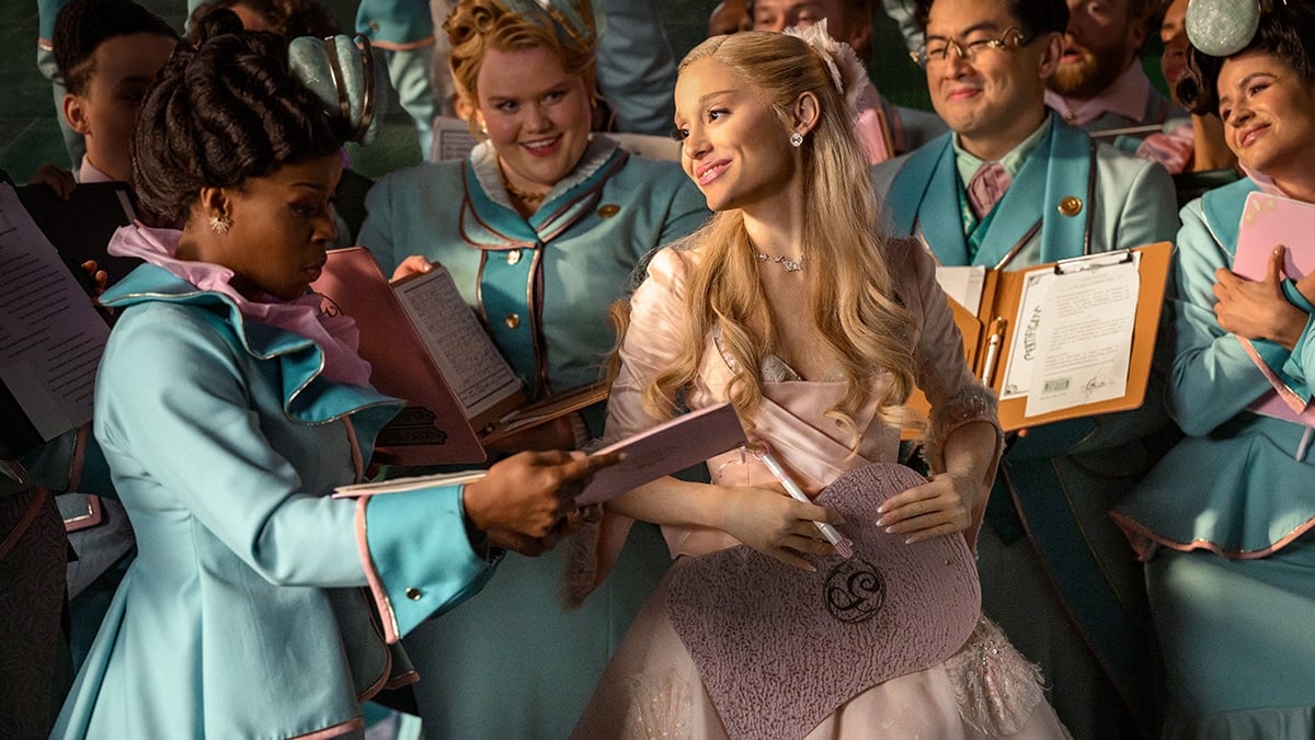 Ariana Grande como Glinda en 'Wicked'