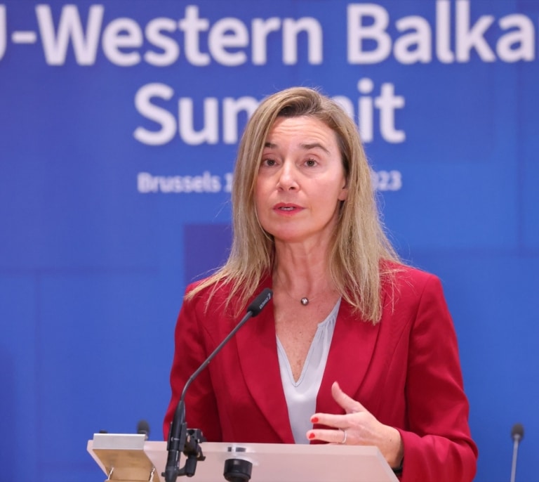 Federica Mogherini, ex jefa de la diplomacia europea imputada por fraude y corrupción