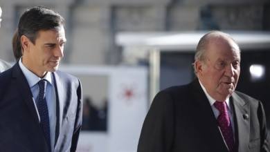 Juan Carlos I contra Pedro Sánchez: "En lugar de proteger el Estado lo debilitan"