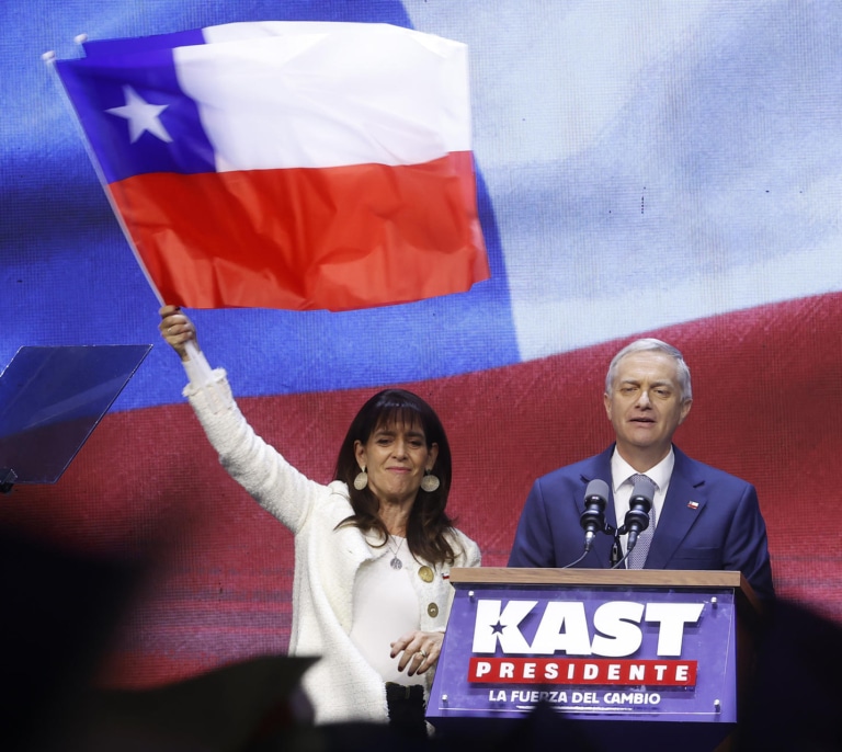 El pinochetista José Antonio Kast sucederá al izquierdista Gabriel Boric en la Presidencia de Chile