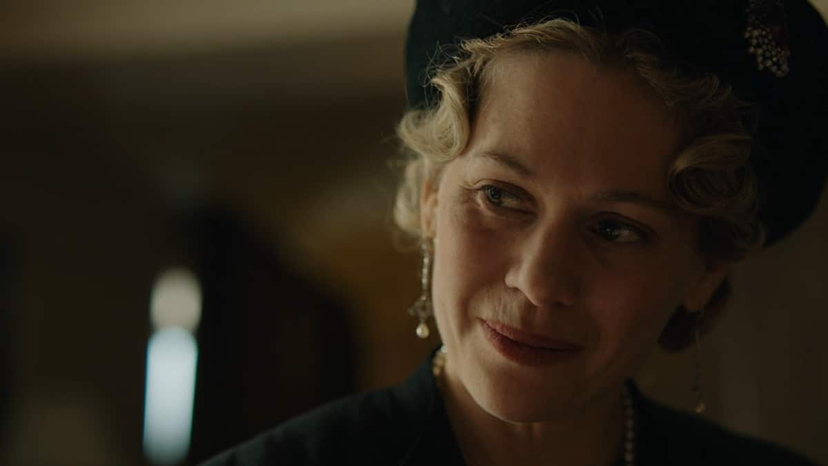 Kimberly Tell es la reina Victoria Eugenia en el sexto y último episodio de 'Ena'