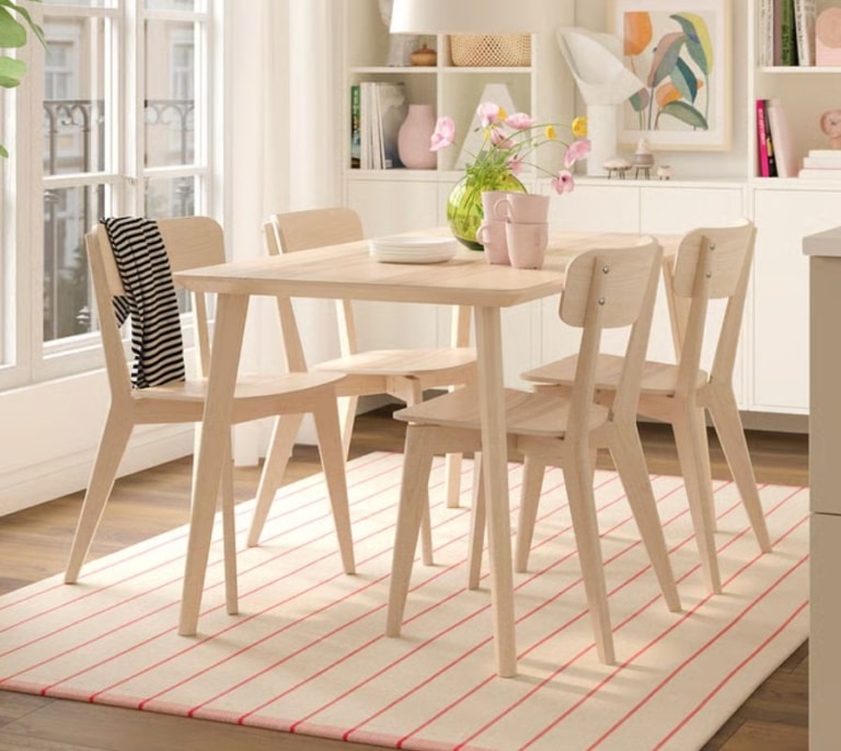 Una mesa que parece salida de un catálogo de diseño, pero es de IKEA y muchos interioristas la recomiendan
