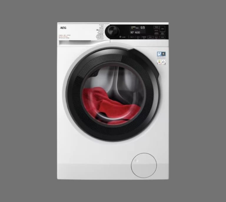 ¿Sin espacio para tender la ropa? Entonces necesitas esta lavasecadora AEG que cuida tus prendas y está rebajadísima