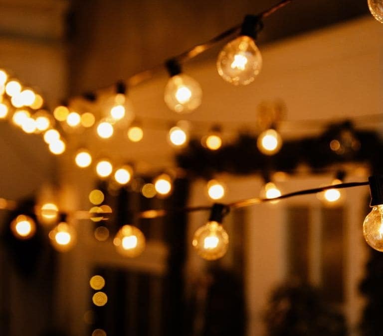 ¿Es legal llenar de luces de Navidad las terrazas y fachadas de las casas?