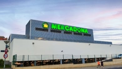 El producto estrella de Mercadona para limpiar la tapicería cuesta menos de 2 euros