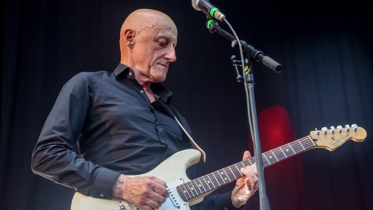 Muere Jorge Martínez, alma, fundador y vocalista de Ilegales